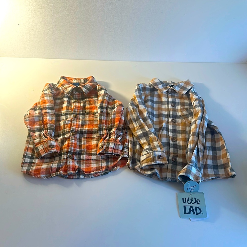 LOT OF 2 BABY FLANNELS little lad old navy 18-24 months orange black white grey